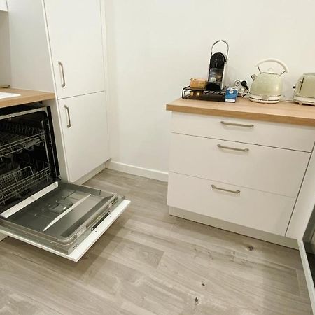 Appartement 1 Chambre proche de gare, plage, centre Antibes Extérieur photo